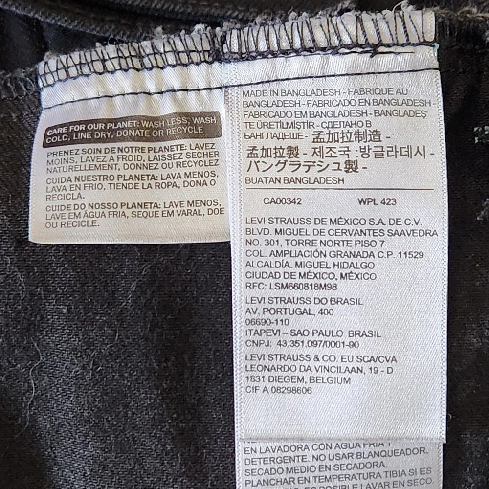Levis Trucker Jacket Mens Small Faded Black Denim Button Front 72334-0223